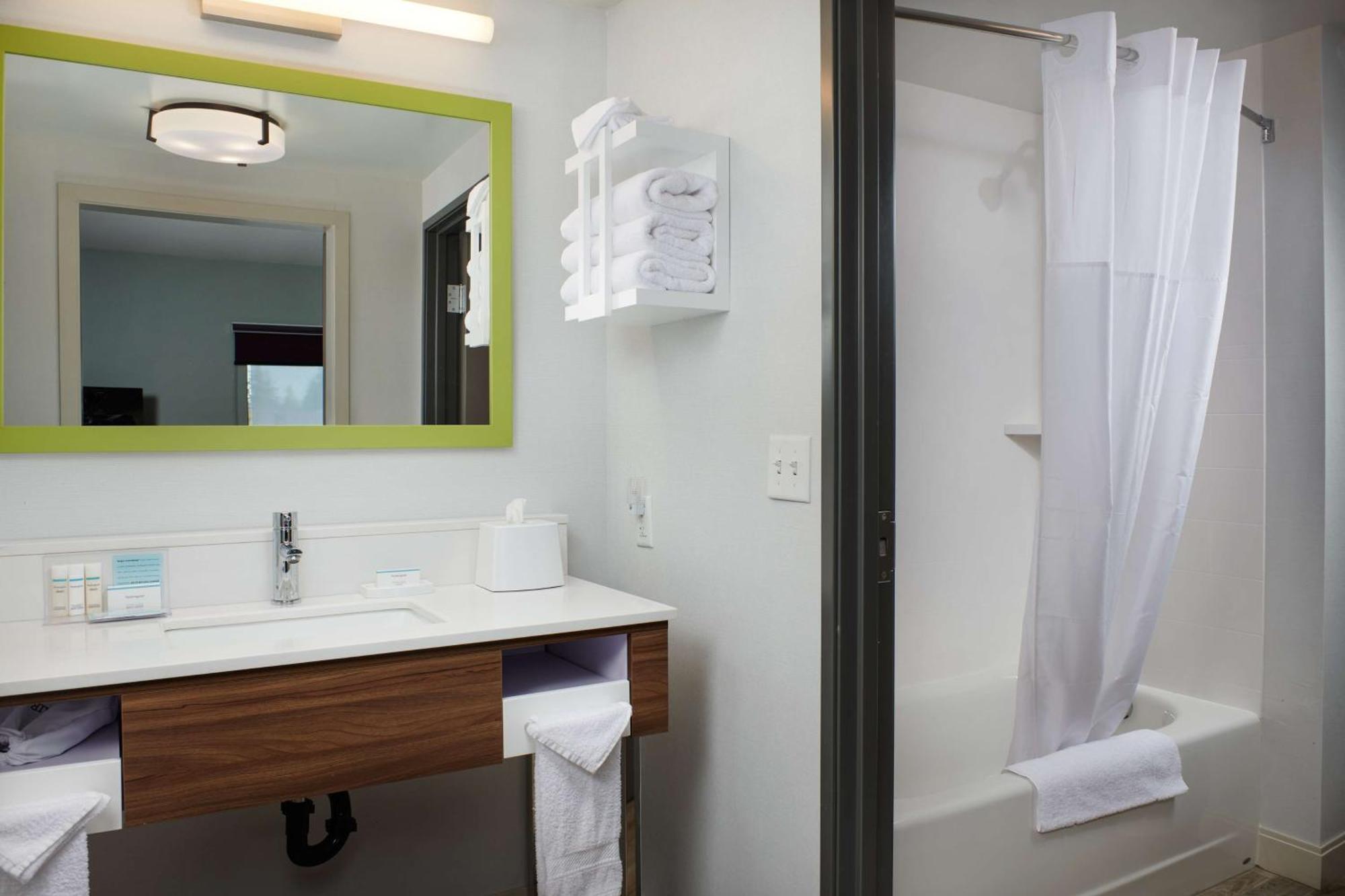 Hampton Inn Sherwood Portland Экстерьер фото