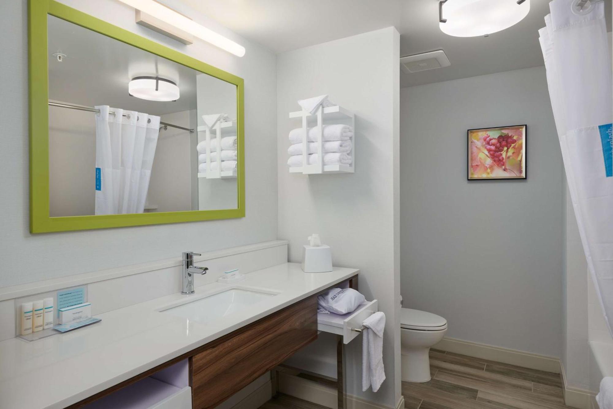 Hampton Inn Sherwood Portland Экстерьер фото